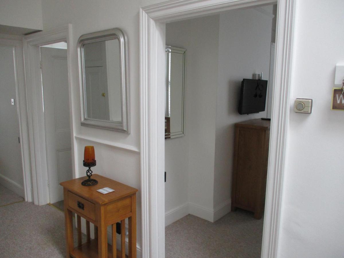 Lovely Spacious 3 Bedded First Floor Apartment Ryde  Eksteriør billede