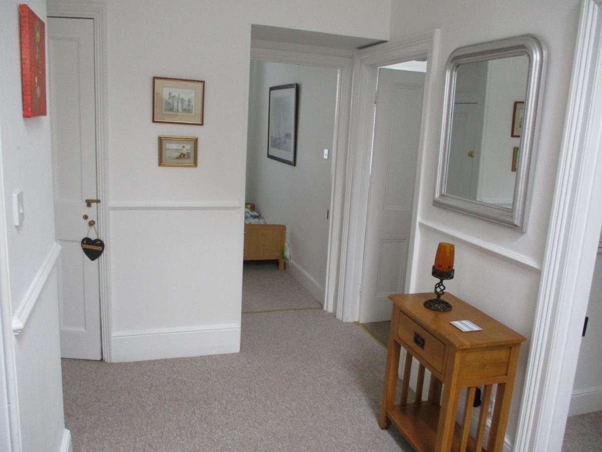 Lovely Spacious 3 Bedded First Floor Apartment Ryde  Eksteriør billede