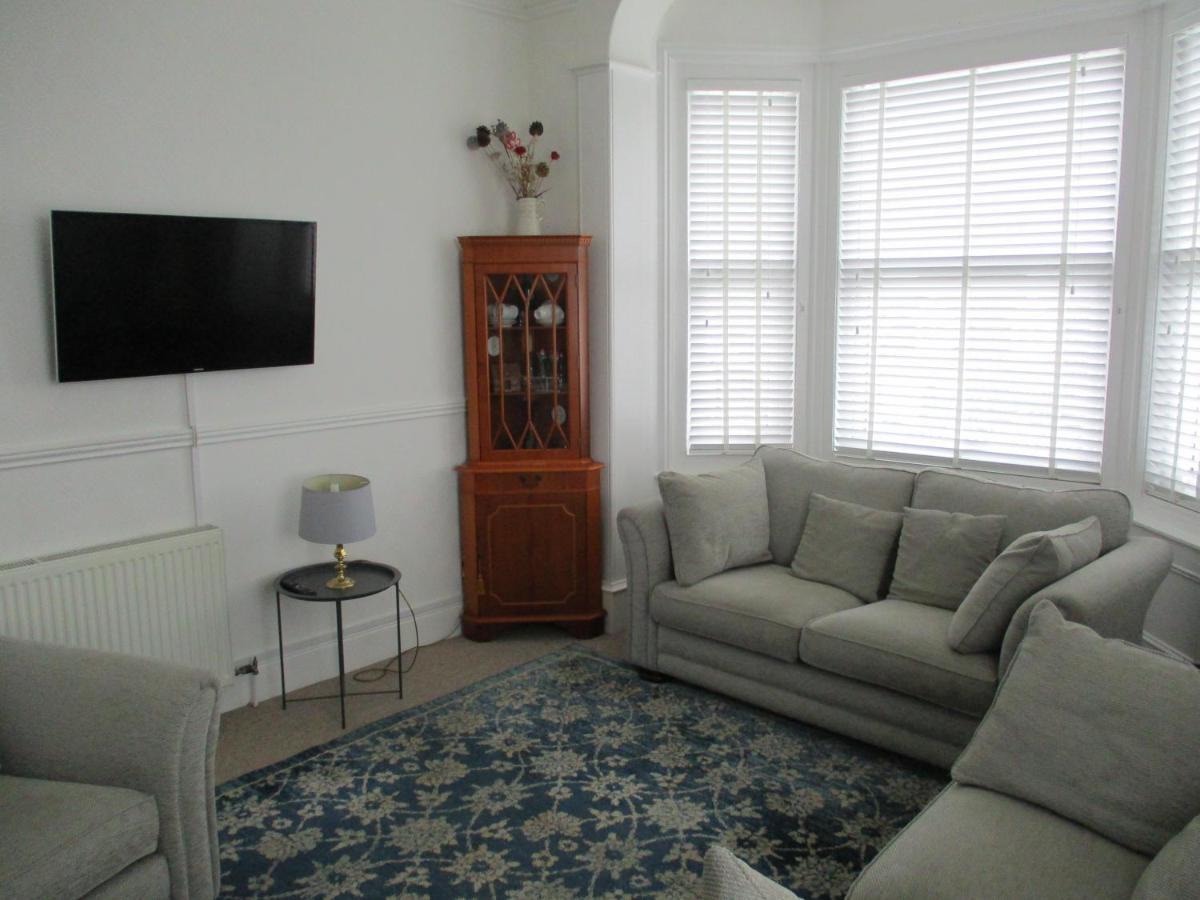 Lovely Spacious 3 Bedded First Floor Apartment Ryde  Eksteriør billede