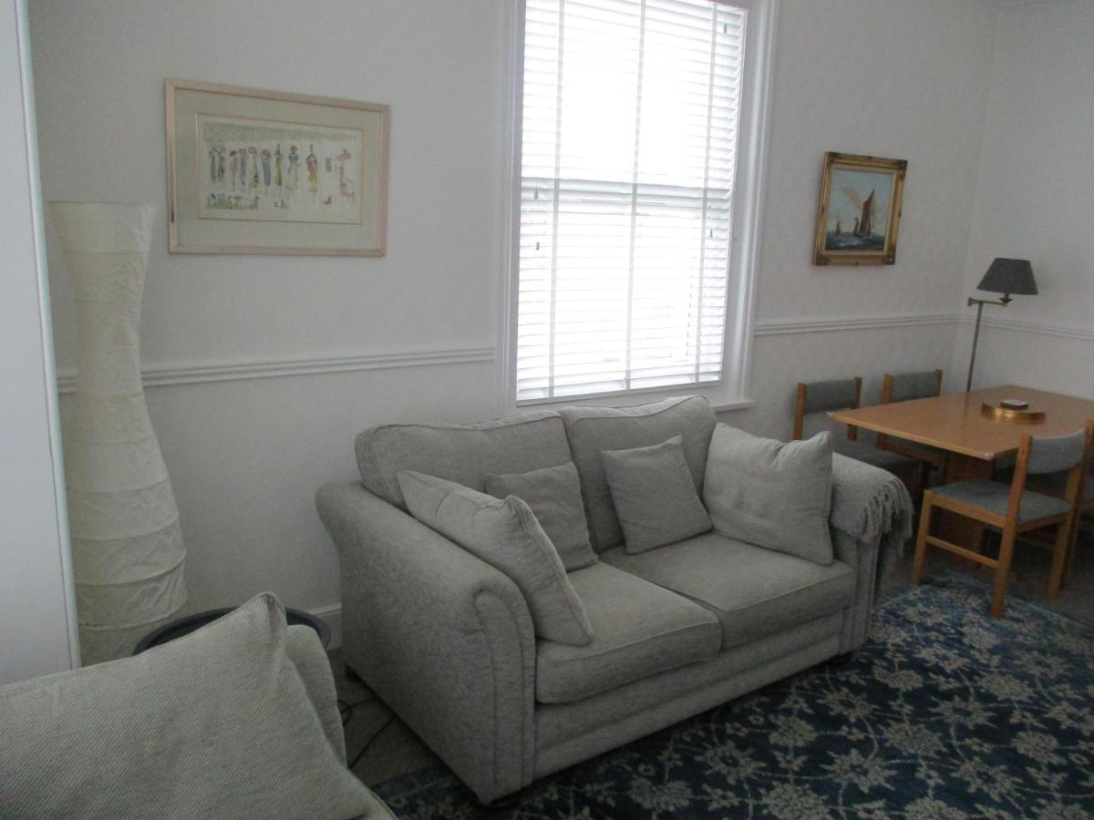 Lovely Spacious 3 Bedded First Floor Apartment Ryde  Eksteriør billede