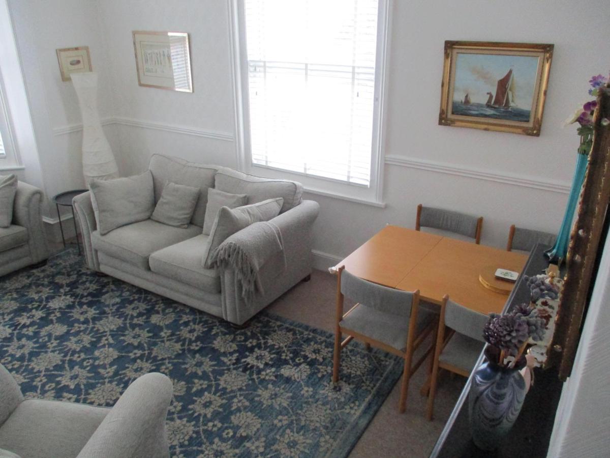 Lovely Spacious 3 Bedded First Floor Apartment Ryde  Eksteriør billede